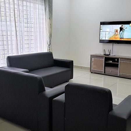 Sr Home-Stay @ Klia Kuala Lumpur Esterno foto