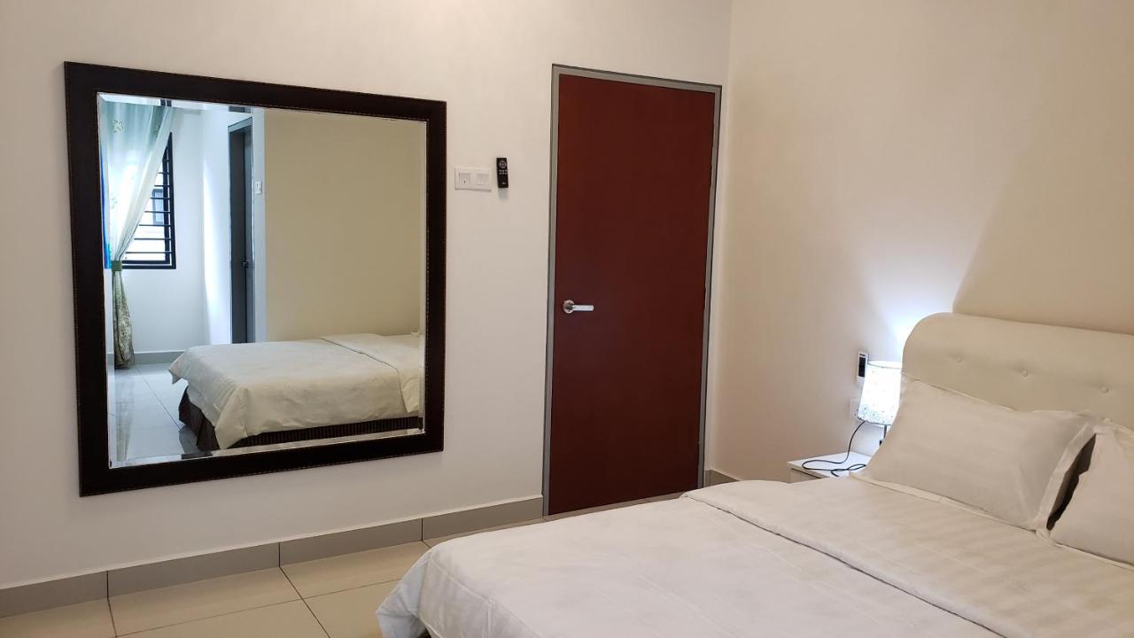 Sr Home-Stay @ Klia Kuala Lumpur Esterno foto