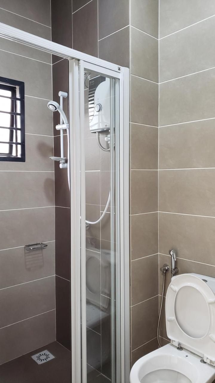 Sr Home-Stay @ Klia Kuala Lumpur Esterno foto