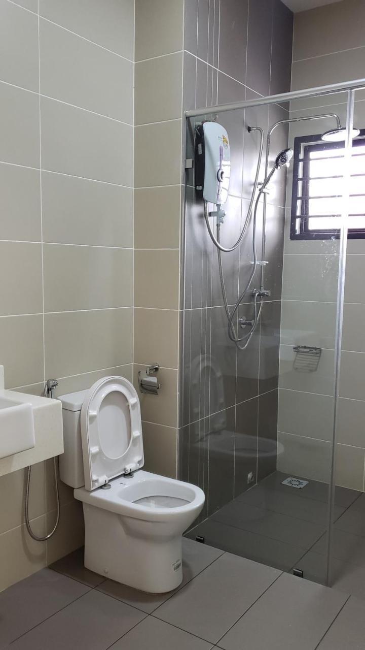 Sr Home-Stay @ Klia Kuala Lumpur Esterno foto