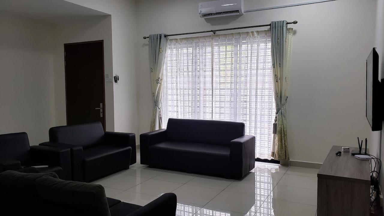 Sr Home-Stay @ Klia Kuala Lumpur Esterno foto